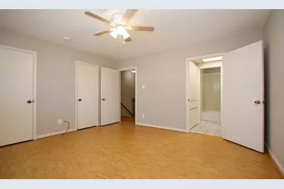 9656 Westview Drive #8, Houston, TX 77055 - Photo 22
