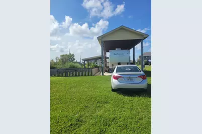 155 Bud Drive, Crystal Beach, TX 77650 - Photo 6