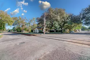 1003 Prairie St, Columbus, TX 78934 - Photo 28