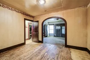 1003 Prairie St, Columbus, TX 78934 - Photo 8