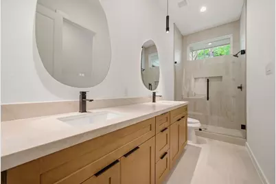 8205 Calhoun Road #A, Houston, TX 77033 - Photo 10