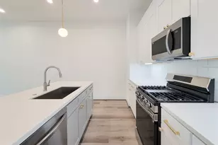 7705 Earl Rudder Wy, Houston, TX 77055 - Photo 30