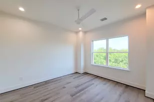 7705 Earl Rudder Wy, Houston, TX 77055 - Photo 24