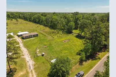 1013 County Road 2050, Hull, TX 77564 - Photo 4