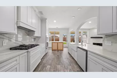 16007 Makayla Drive, Houston, TX 77049 - Photo 12