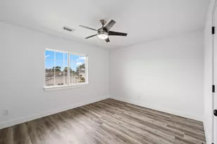 16007 Makayla Dr, Houston, TX 77049 - Photo 20
