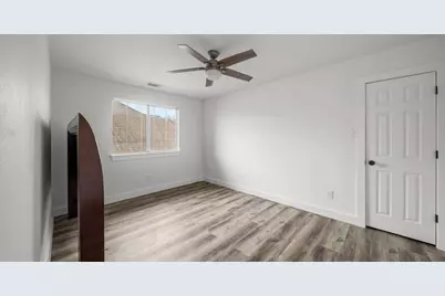 16007 Makayla Drive, Houston, TX 77049 - Photo 20