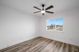 16007 Makayla Dr, Houston, TX 77049 - Photo 24