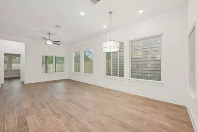 26253 E Outrider Banks Circle, Montgomery, TX 77316 - Photo 10