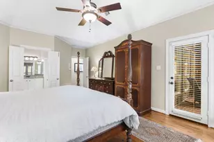 18 E Wedgemere Ct, The Woodlands, TX 77381 - Photo 22
