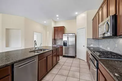 18410 Memorial Springs Pass, Tomball, TX 77375 - Photo 4