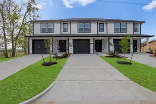 706 Universal St, Navasota, TX 77868 - Photo 1