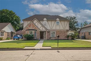 11527 Canyon Trail Dr, Houston, TX 77066 - Photo 2