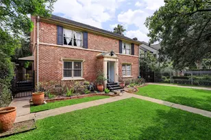 2009 South Blvd, Houston, TX 77098 - Photo 2