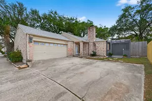 7735 Teal Run Dr, Houston, TX 77071 - Photo 1