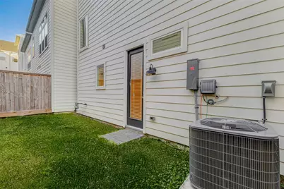 6313 Chelsea Falls Lane, Houston, TX 77008 - Photo 32