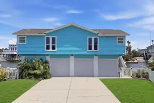 1326 Hawaii Dr, Tiki Island, TX 77554 - Photo 22