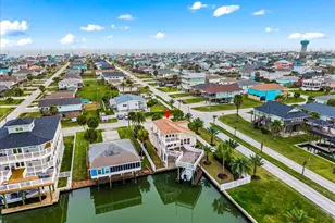 21928 Lampasas Dr, Galveston, TX 77554 - Photo 36