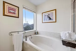 21928 Lampasas Dr, Galveston, TX 77554 - Photo 16