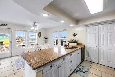 21928 Lampasas Drive, Galveston, TX 77554 - Photo 10