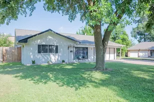 1619 Shadow Bend Dr, Houston, TX 77043 - Photo 8