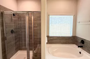 13627 Lago Vista Dr, Iowa Colony, TX 77583 - Photo 14