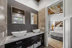 303 W Alamo St, Brenham, TX 77833 - Photo 16