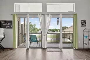 168 April Point Dr S, Conroe, TX 77356 - Photo 14