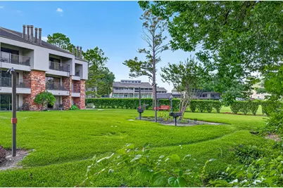 168 April Point Drive S #168, Conroe, TX 77356 - Photo 32