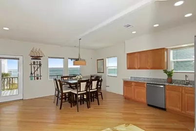 13231 Gulf Beach Drive, Freeport, TX 77541 - Photo 10