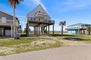 13231 Gulf Beach Dr, Freeport, TX 77541 - Photo 2