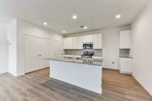 3906 Sugardale St, Baytown, TX 77521 - Photo 10