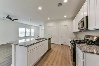 3906 Sugardale Street, Baytown, TX 77521 - Photo 12