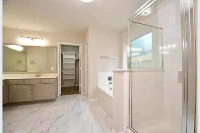 12426 Silverwyck Drive, Houston, TX 77014 - Photo 28