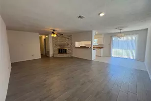 2502 Marble Falls Dr, Spring, TX 77373 - Photo 4