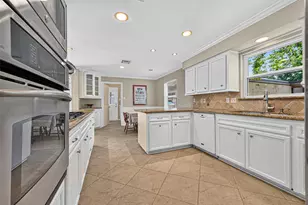 5239 Lymbar Dr, Houston, TX 77096 - Photo 12