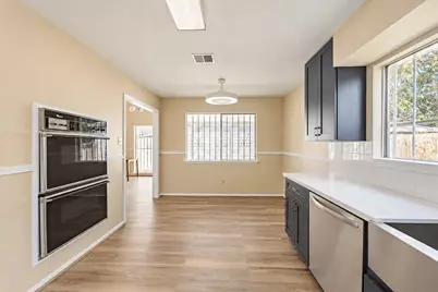 6519 Briar Terrace Drive, Houston, TX 77072 - Photo 8