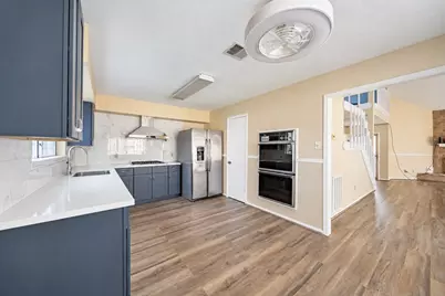 6519 Briar Terrace Drive, Houston, TX 77072 - Photo 6