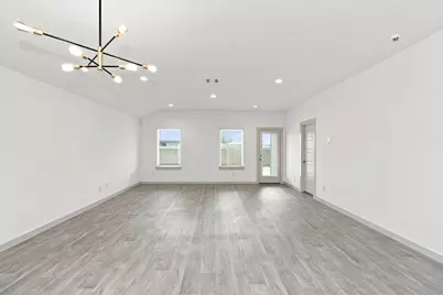 1826 Plantation Place, Baytown, TX 77523 - Photo 2