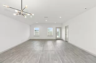 1826 Plantation Pl, Baytown, TX 77523 - Photo 2