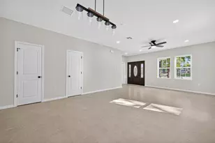 10594 Rustling Oaks Dr, Conroe, TX 77303 - Photo 4