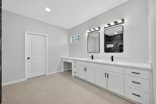 10594 Rustling Oaks Dr, Conroe, TX 77303 - Photo 18