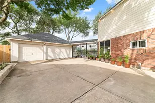 3430 Shadowwalk Dr, Houston, TX 77082 - Photo 6