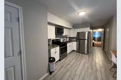 4301 La Branch Street #B, Houston, TX 77004 - Photo 8