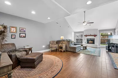 12415 Rocky Knoll Drive, Houston, TX 77077 - Photo 14