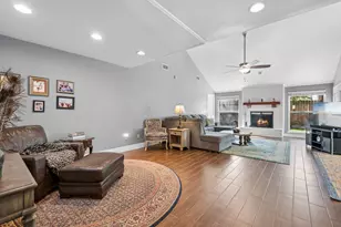 12415 Rocky Knoll Dr, Houston, TX 77077 - Photo 14