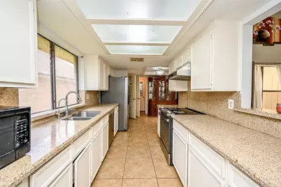 14431 Royal Hill Drive, Houston, TX 77083 - Photo 10