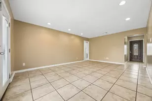 13518 Greenbriar Dr, Sugar Land, TX 77498 - Photo 2