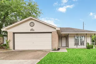 1002 Afton Ct, Tomball, TX 77375 - Photo 1