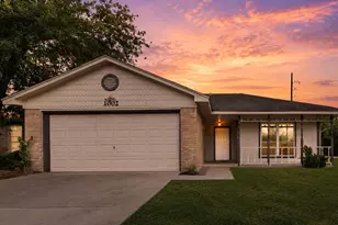 1002 Afton Ct, Tomball, TX 77375 - Photo 1